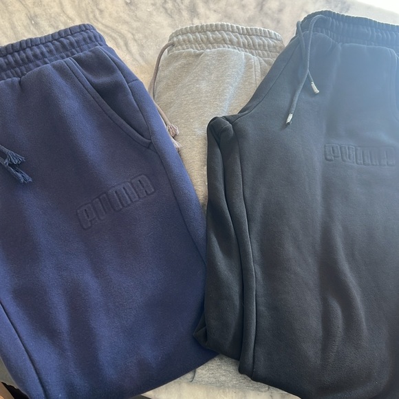 Puma bundle 2 Puma hoodies and 3 joggers - Picture 6 of 9